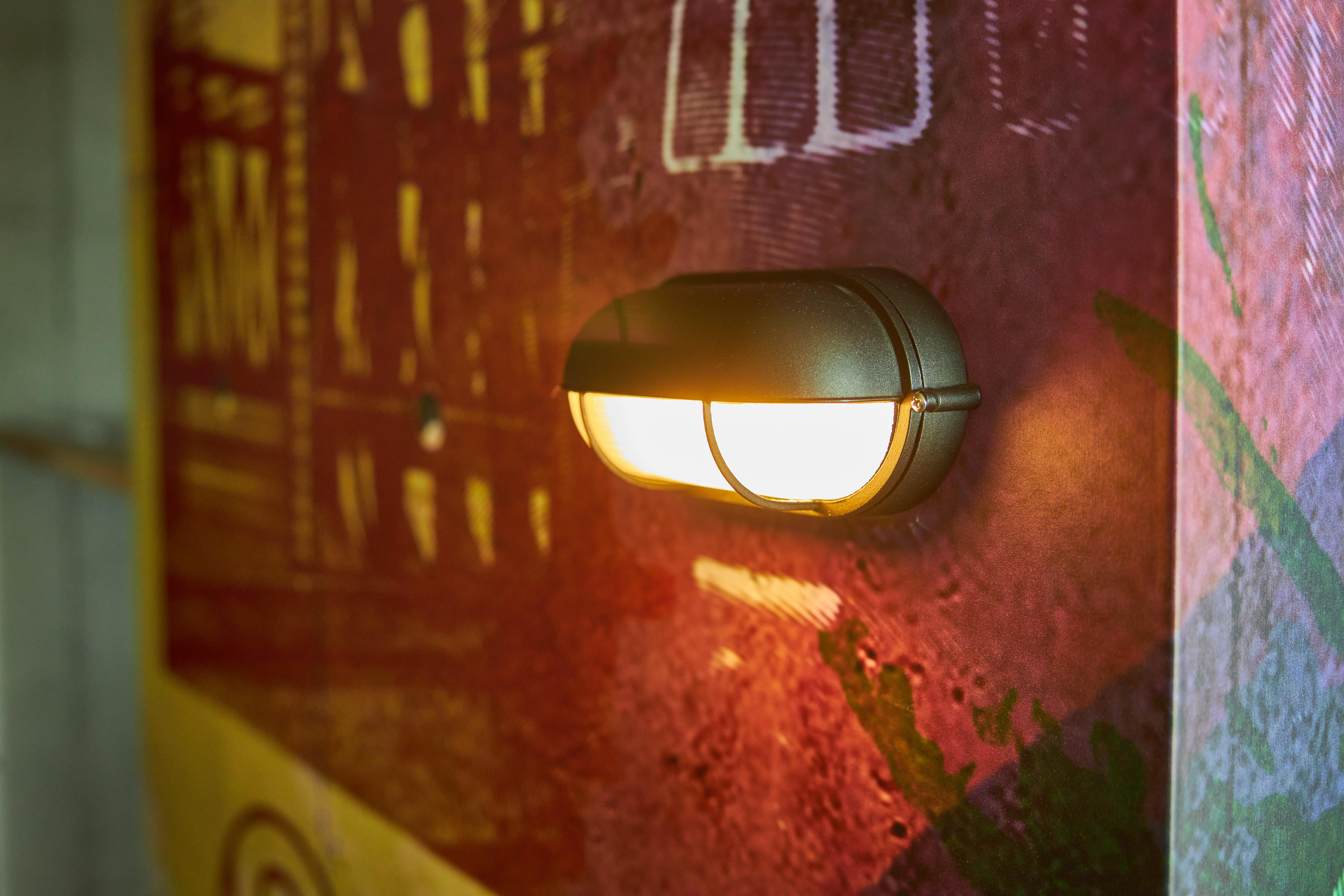 Inntel Hotels Amsterdam Landmark 外观 照片 The light fixture used in the film